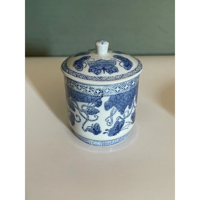 Early 20th Century Blue and White Butterfly Mug For Sale - Image 9 of 9