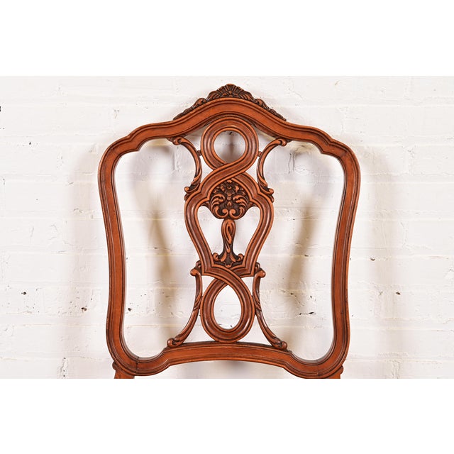Romweber French Provincial Louis XV Carved Walnut Dining Chairs, Set of Eight For Sale In South Bend - Image 6 of 12