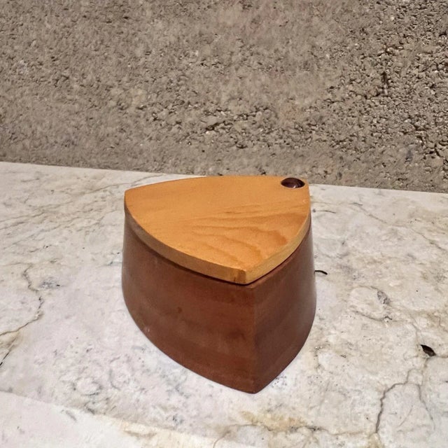 For your consideration, Modernist Wood Vintage Jewelry Box Huon Pine Wood .Signed Rodeo Creations Myrtle Box. Dimensions:...