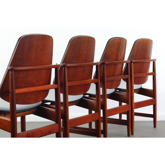 Arne Hovmand-Olsen Arne Hovmand Olsen Dining Chairs in Teak Denmark - Set of 4 For Sale - Image 4 of 10