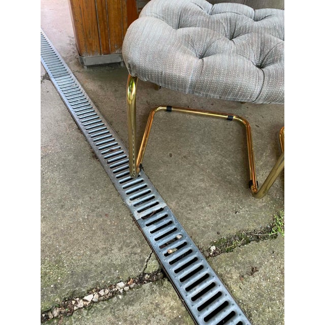Italian Modern Gray Tufted Chairs and Glass Table, 1970s, Set of 5 For Sale - Image 4 of 6