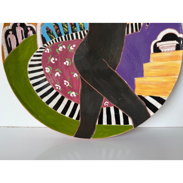 1980s Lois Barton Hand-Painted Figurative Modernist Art Ceramic Decorative Plate For Sale In Miami - Image 6 of 12