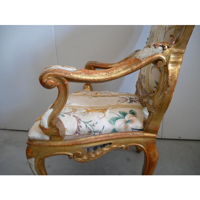 Antique 15th Century Venetian Lacquered and Gilded Armchair For Sale - Image 9 of 18
