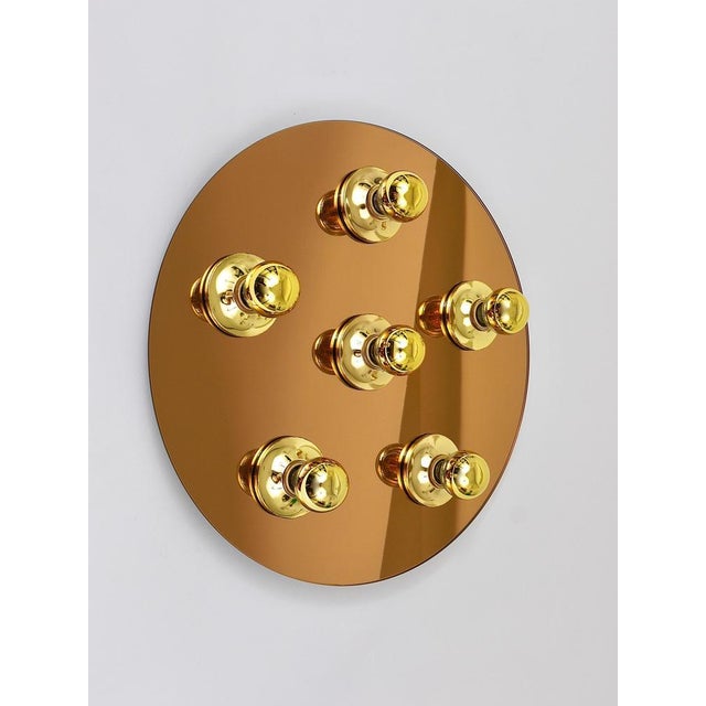 Italian Fontana Arte Style Gold Bronze Sconce in Mirrored Glass, 1970s For Sale - Image 14 of 18