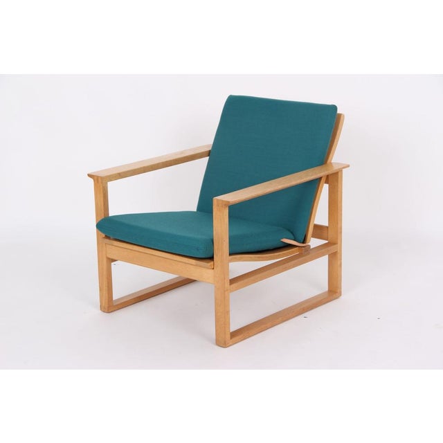 Model 2256 Lounge Chairs in Oak and Fabric by Børge Mogensen for Fredericia, Set of 2 For Sale - Image 13 of 18