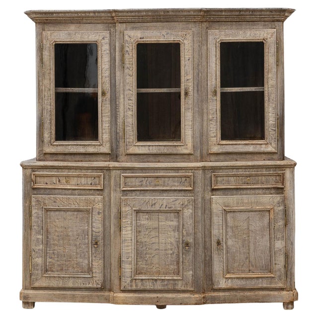 1890s French Provincial Oak Vitrine For Sale - Image 15 of 18
