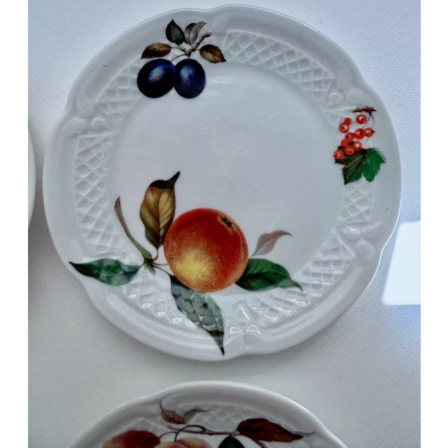White 1990s Louis Lourioux, Berry Haute Porcelaine Plates - Set of 6 For Sale - Image 8 of 18