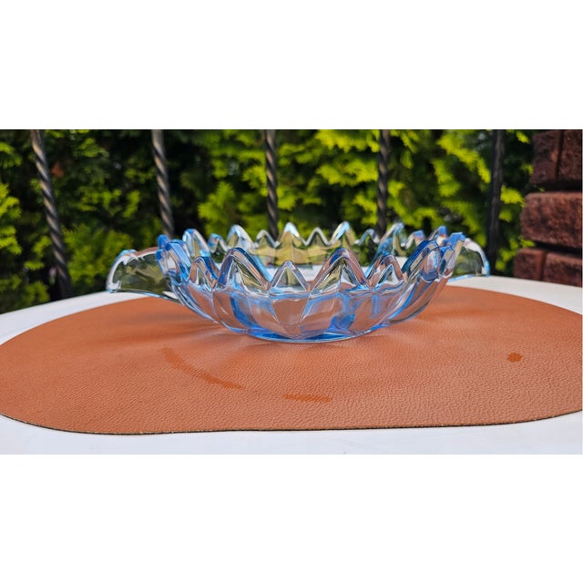 Art Deco blue Brockwitz serving platter, dimensions: height 7.5 cm, width 32 cm, diameter 23 cm.