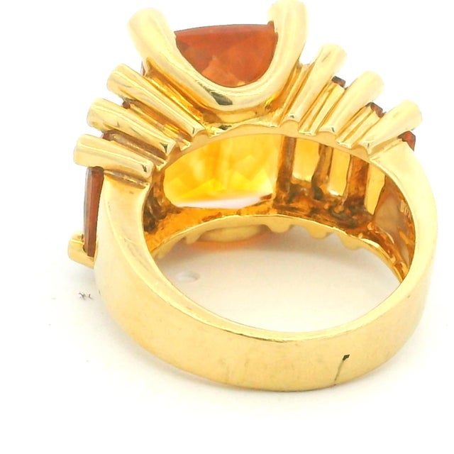 Canary Yellow 1980s Italian 18k Gold Citrine & Diamond Architectural Cocktail Ring, Size 7 For Sale - Image 8 of 14