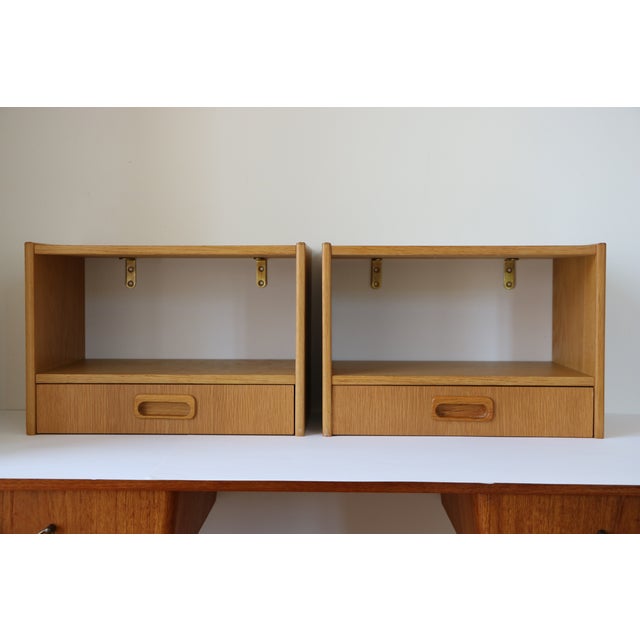 Scandinavian Wall-Mounted Bedside Tables with Drawers in Oak, 1960, Set of 2 For Sale - Image 13 of 13