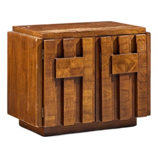 Lane Staccato Brutalist Mid Century Walnut Nightstand For Sale