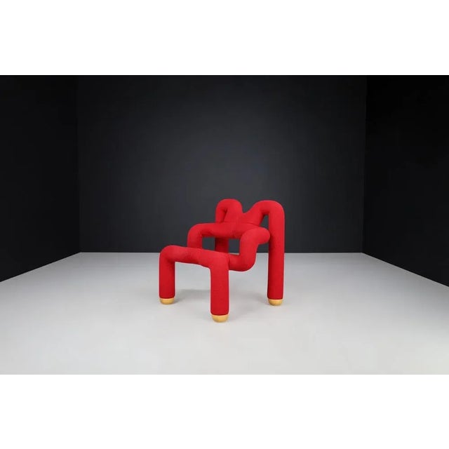 Postmodern Ekstrem Chair by Terje Ekstrom in original red fabric, Norway 1984 The Ekstrem Chair is a modern and ergonomic...