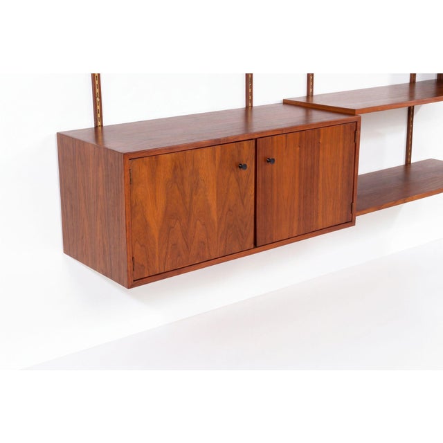 1950s Edward Wormley for Dunbar Three-Bay Walnut & Brass Shelving System, 1952 For Sale - Image 5 of 10