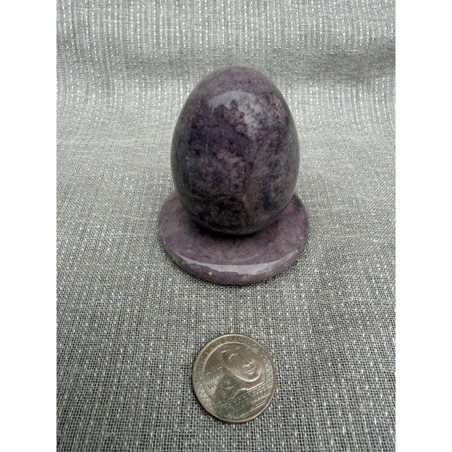 Vintage Purple Hand Carved Alabaster Egg and Stand Italy For Sale - Image 10 of 16