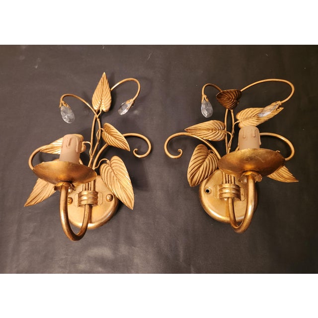 Empire Hollywood Regency Style Hand-Forged Gold Leaf-Gilded Wall Lamps with Crystal Elements and Floral and Leaf Decorations, 1960s For Sale - Image 17 of 18