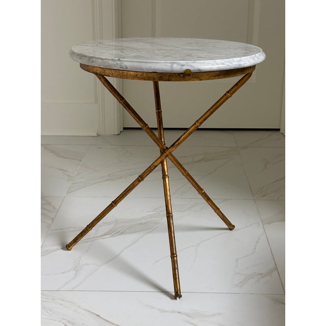 Vintage Gilt Faux Bamboo Tripod Base Gueridon Drinks Table / Side Table With Carrara Marble Top For Sale - Image 14 of 18