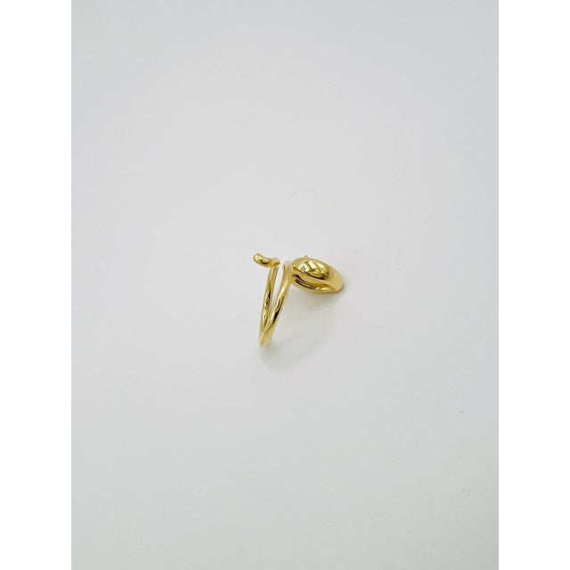 2020s Gia Deep Orangy Yellow Diamond Pear Shape Snake Ring in 18k Yellow Gold Size 7.25 For Sale - Image 5 of 9