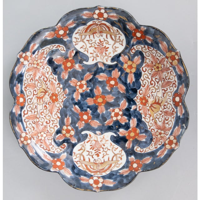 Ceramic 19th Century Japanese Meiji Period Imari Blue Scalloped Chargers Plates - A Pair For Sale - Image 7 of 11