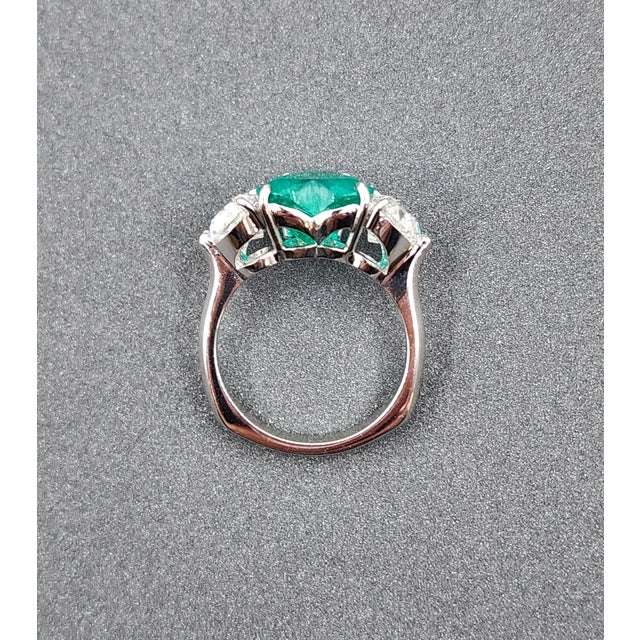 Metal 3.11 Ct Gia Certified Colombian Emerald & Diamond Ring Size 6.5 For Sale - Image 7 of 11