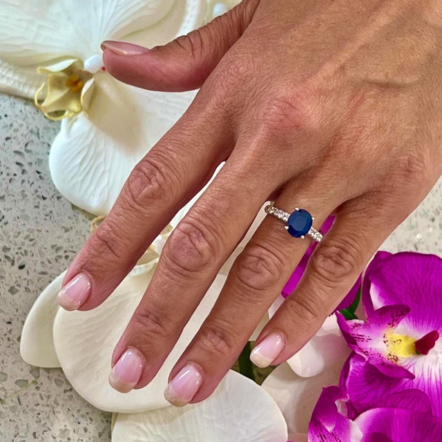 2010s Natural Sapphire Diamond Ring 14k W Gold 3 TCW Certified For Sale - Image 5 of 10