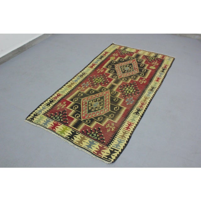 1960s Rustic Style Cappadocia Handmade Anatolian Geometric Wool Turkish Kilim Rug For Sale - Image 4 of 11