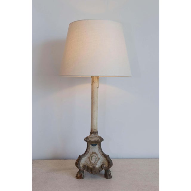 18th-Century French Louis XVI Painted and Giltwood Altar Candlestick Lamp For Sale - Image 4 of 11