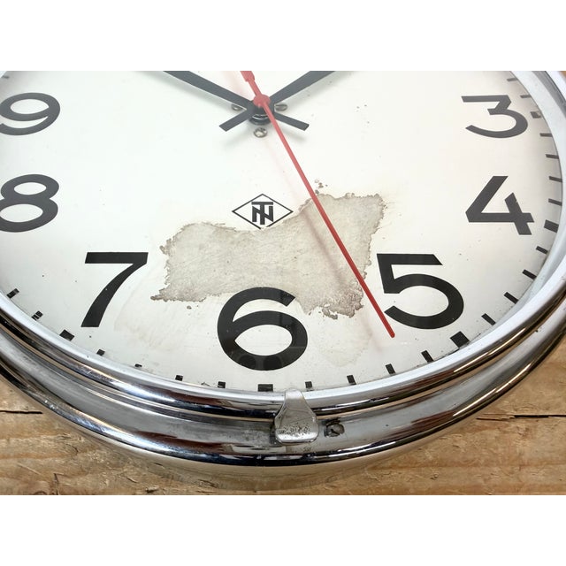 Vintage Industrial Silver Wall Clock from TN, 1960s For Sale - Image 13 of 18