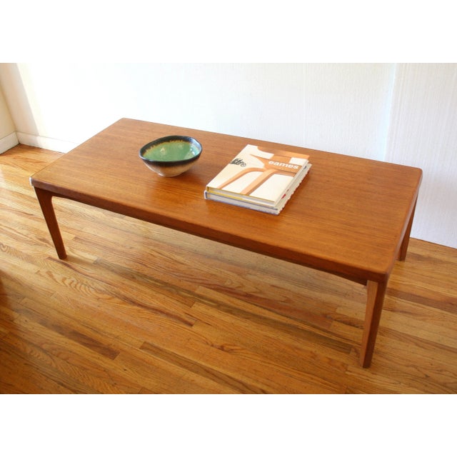 Vejle Stole & Møbelfabrik Mid Century Modern Danish Teak Coffee Table by Henning Kjærnulf For Sale - Image 4 of 6