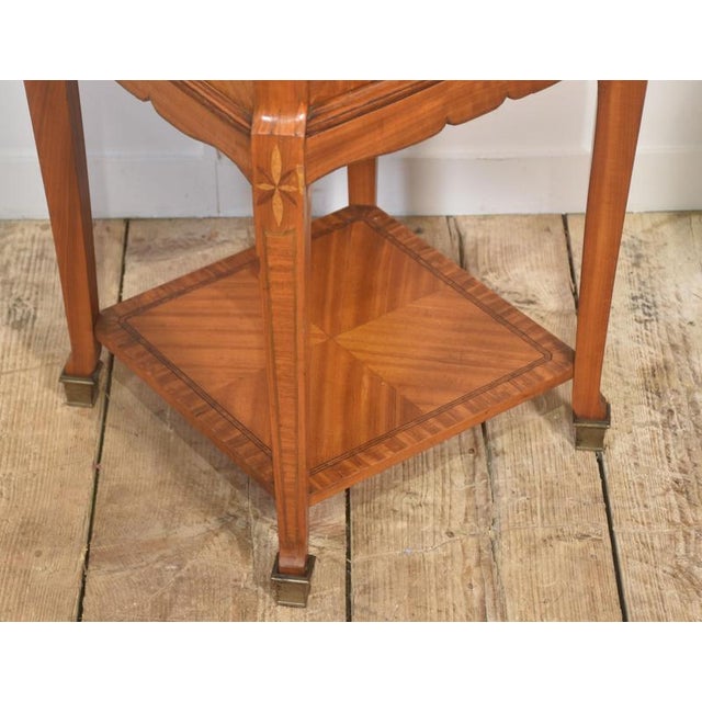 French Satinwood Bedside Tables, 1890s, Set of 2 For Sale - Image 10 of 12