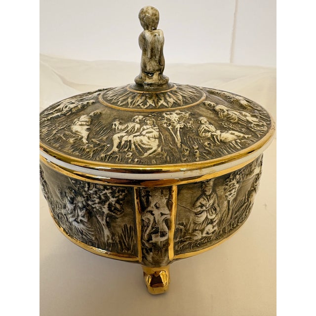 Mid-Century Capodimonte Style Italian Porcelain Lidded Jewelry/Trinket Box, 1970's For Sale In Boise - Image 6 of 6