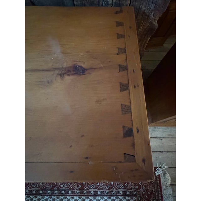 Wood Antique 18th Century Pine Chippendale Style Chest of Drawers For Sale - Image 7 of 9