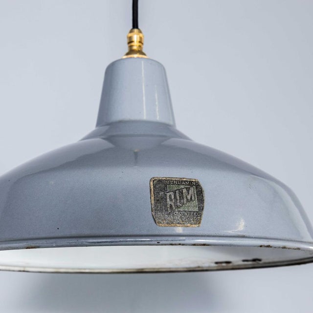 Industrial Grey Enamelled Pendant Lamp from Benjamin, 1950s For Sale - Image 4 of 12