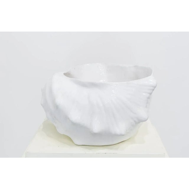 1960s White Shell Shaped Ceramic Pot, 1960s For Sale - Image 5 of 8