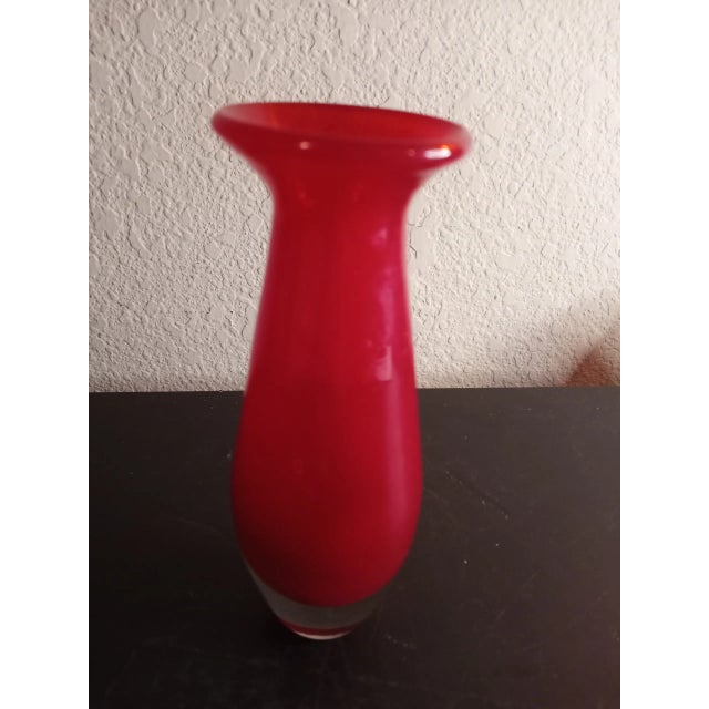 1980s Krosno Red Art Glass Poland Bud Vase. For Sale - Image 4 of 7