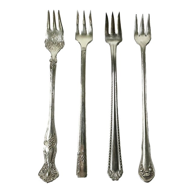 Vintage Boho Chic Hollywood Regency Coastal Eclectic Silverplate Seafood Forks - Set of 4 For Sale