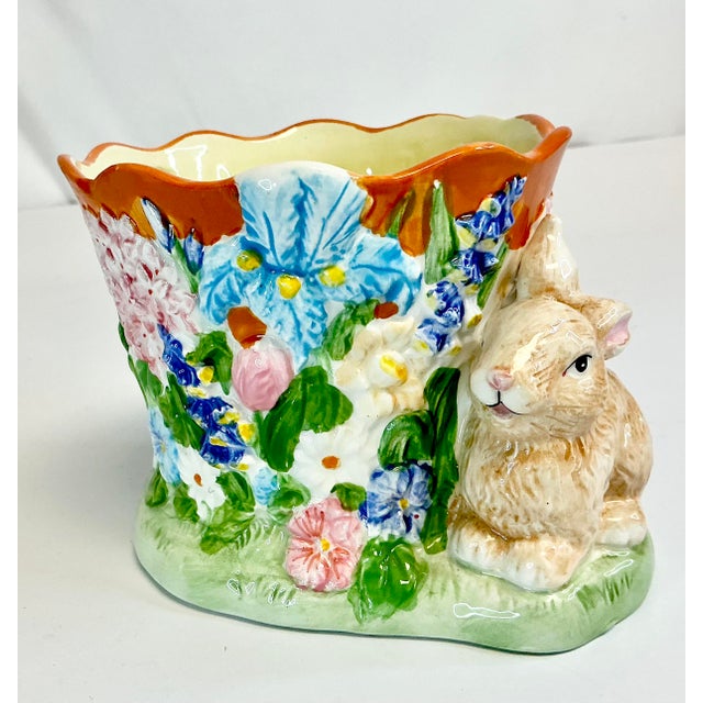 1980s Vintage Boho Chic Hollywood Regency Ceramic Bunny & Flora Planter - Easter For Sale - Image 4 of 11