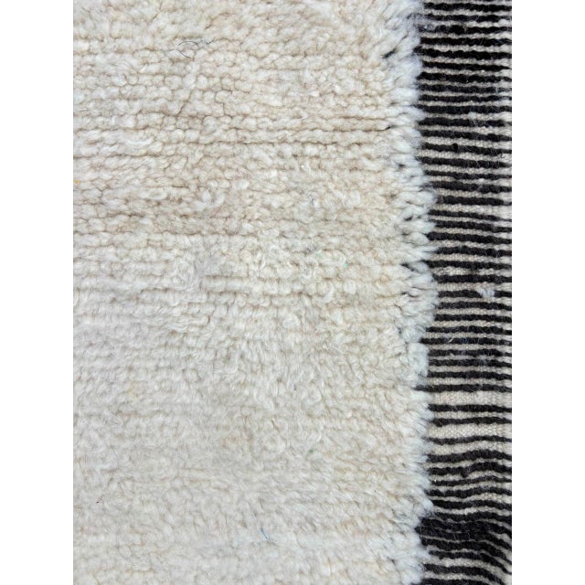 White Contemporary Modern Moroccan White Wool Rug For Sale - Image 8 of 8