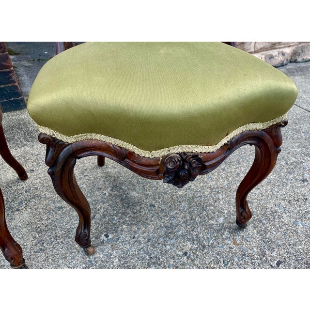 Mid 19th Century Mid 19th Century John Belter Style Laminated Rosewood High Relief Victorian Side Chairs a Pair For Sale - Image 5 of 12