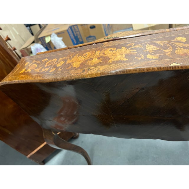 Sienna Late 19th Century Exquisite Louis XVI Style Marquetry Bureau en Pente For Sale - Image 8 of 18