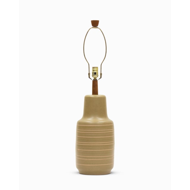 Mid-Century Modern Vintage Mid Century M234 Ceramic Table Lamp by Jane & Gordon Martz For Sale - Image 3 of 8