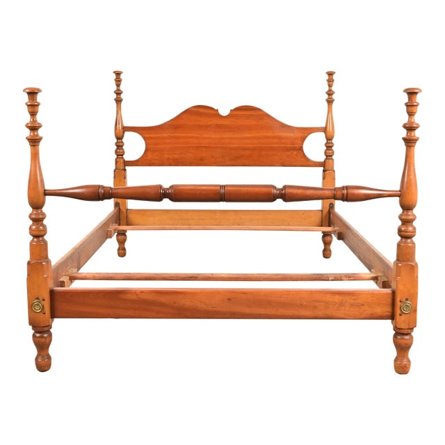 Stickley American Colonial Carved Solid Cherry Wood Full Size Poster Bed, 1950s For Sale