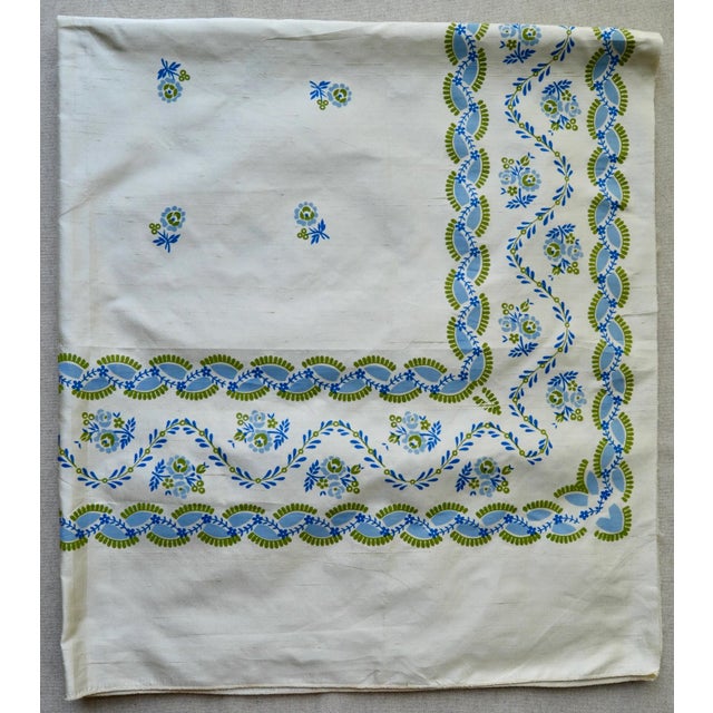 Farmhouse 1950s Floral Border Silk Blend Fabric Samples - Set of 2 - For Sale - Image 3 of 9