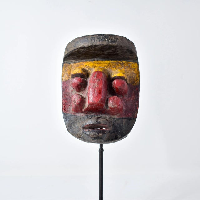 African Early 20th Century Dan Guerre Guere House Mask For Sale - Image 3 of 9