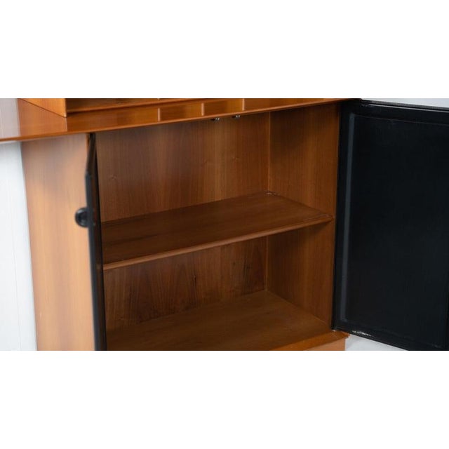 Brown Mid-Century Modern Cabinet in Wood and Leather, Italy, 1970s For Sale - Image 8 of 14