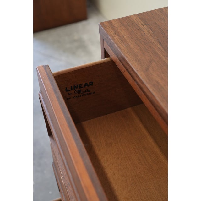 1960s Vintage Mid-Century Modern Linear by Morris of California Walnut Desk - Writing Desk For Sale In Los Angeles - Image 6 of 10