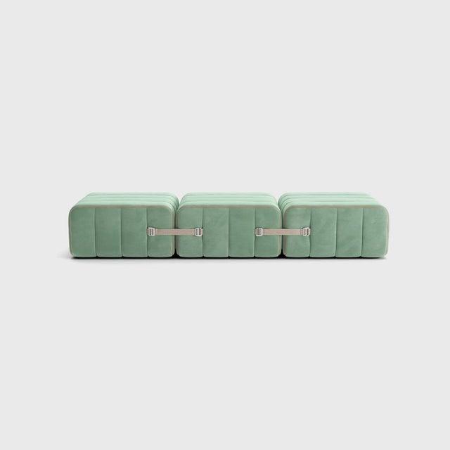 All the best! Just three Curt modules are enough for a variety of creative arrangements. A small asymmetrical armchair, a...