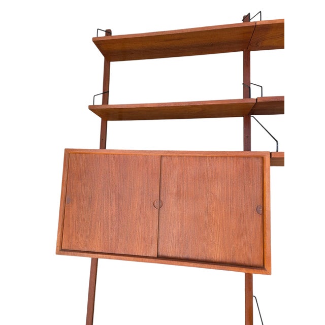Brown 1950 Poul Cadovius Design Wall Mounted Shelf Modular Royal System Teak Cado Unit For Sale - Image 8 of 16