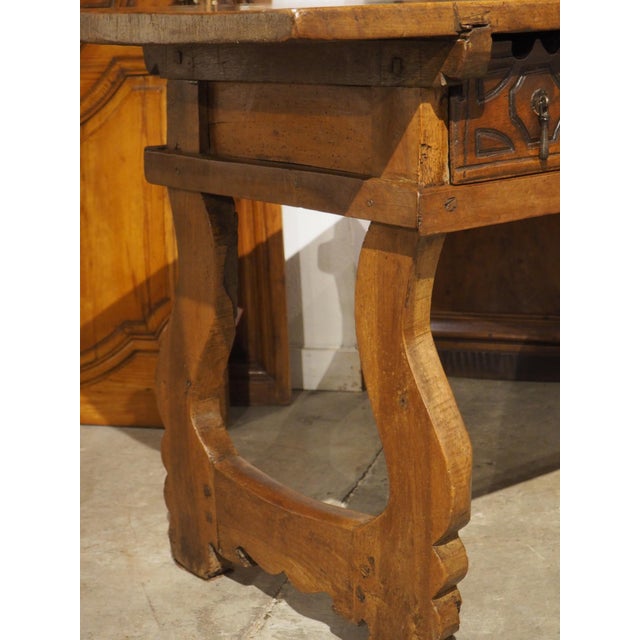 Brown 18th Century Single Plank 4-Drawer Walnut Wood Console Table From Spain For Sale - Image 8 of 18