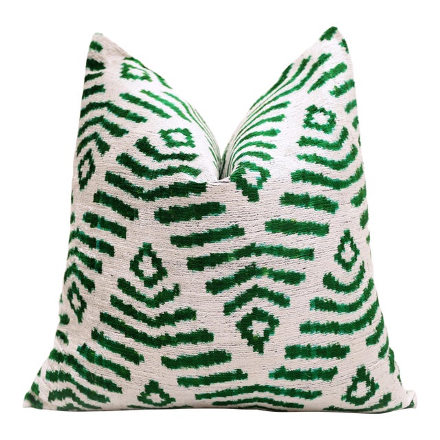 Hand-Knotted Emerald Green Geometric Silk Velvet Pillow - 20x20 Ikat For Sale