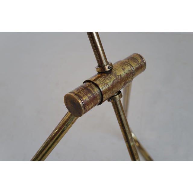 Floor lamp n° 56 with pendulum by Robert Mathieu in gilt brass and diabolo shade, France 1952. Airy lines, refined...